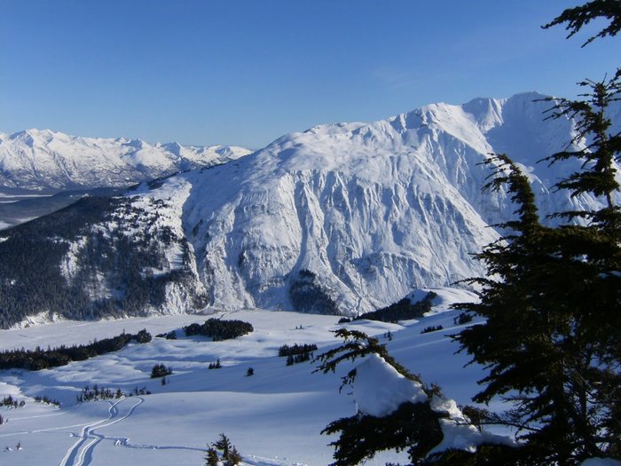 På toppen med ett fint åk framför oss.