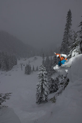 Daniel Furberg på väg mot Chair 5, ett säkert kort för kul åkning.
