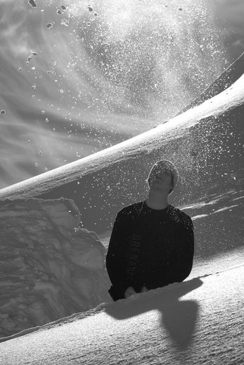 Schnee bitte! Upp på toppen på Vallugagrat.