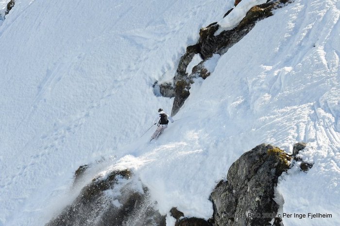 Rebecka Eriksson på väg nerför Varanuten.