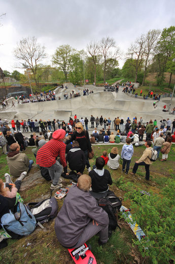 Drygt trehundra personer kom på invigningen av Göteborgs Actionpark.