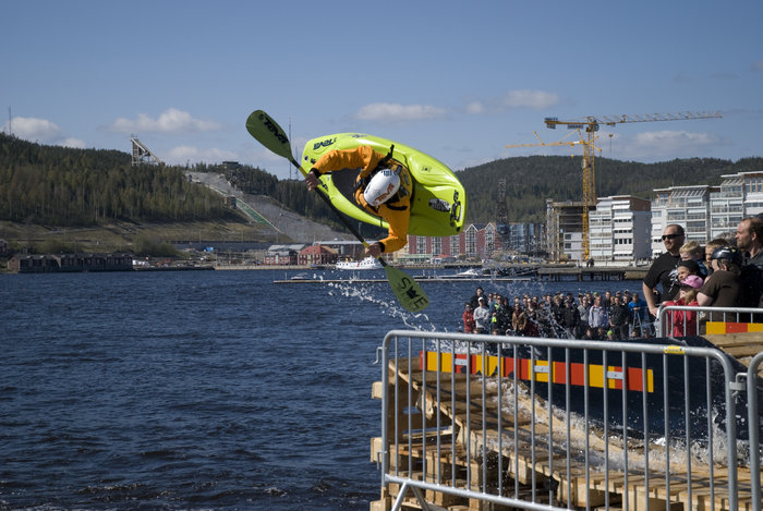 Erik Westberg blev svensk mästare i Big Air med kajak genom att sätta en Air screw.