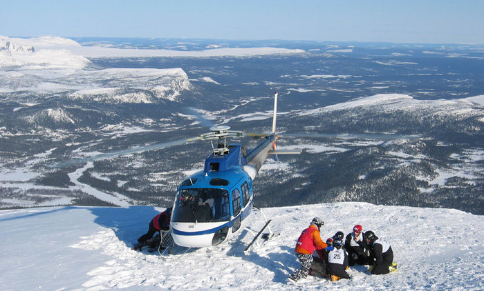 Liften upp till Borkafjäll bestod av helikoprtar.