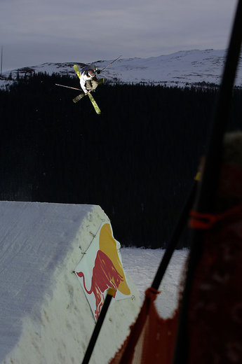 Josh Bibby från Canda sätter en 720 mutegrab i finalen.