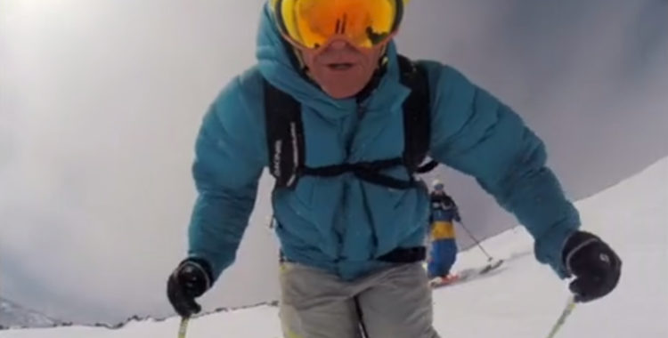 Scott Gaffney som vanligen befinner sig bakom gluggen har släppt en likeraket
