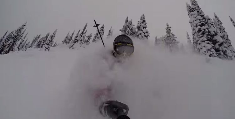 Tanner Hall loggar face shots i Revelstoke