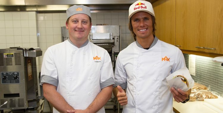 Jon Olsson har gjort en egen hamburgarr
