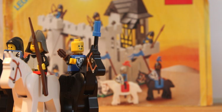 Lego. Absolut roligt men inte lika kul som skidåkning