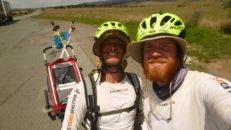Svensk duo genomför världens längsta resa på rullskidor