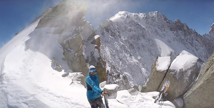 Tof Henry på toppen av petit Aiguille Verte, Chamonix.