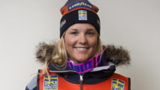 Anna Holmlunds tillstånd förbättrat