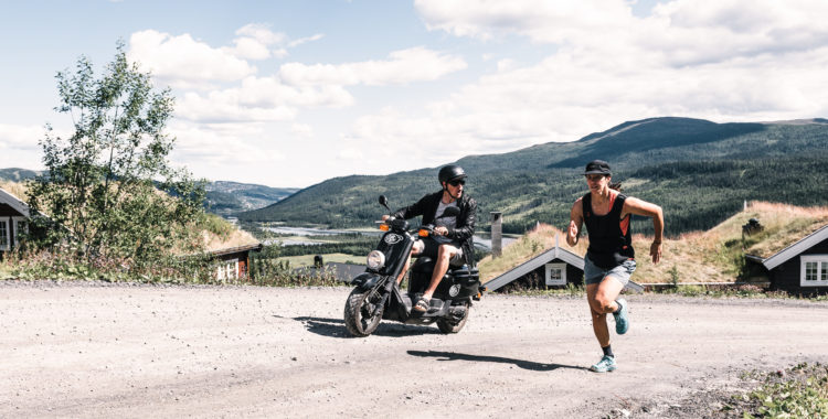 Intervallöpning i backen genom Tegefjäll.