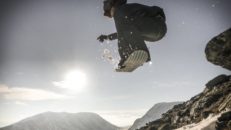 Världens första och fetaste big mountain snowskate-edit?