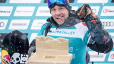 Travis Rice kör FWT-tävlingen i Hakuba