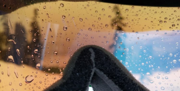 UV-strålning är inte bara taskigt för hyn utan också för ögonen.