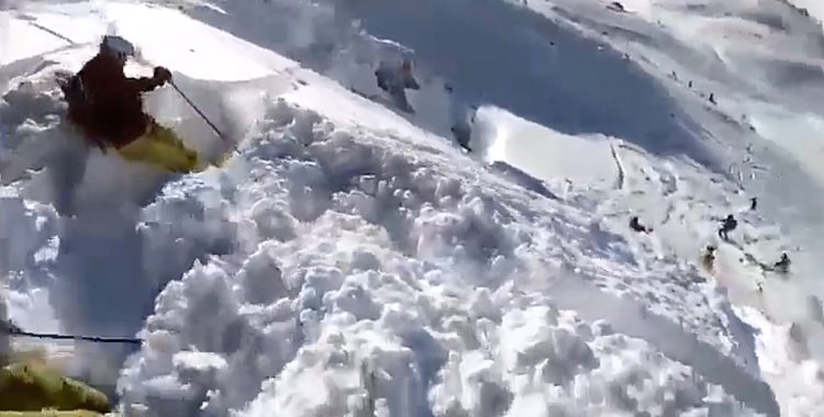 Allt för många, ivriga åkare i St Anton i tisdags triggade en lavin.