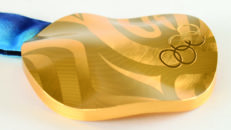 Olympisk freestyle-medalj såld för 655 000 kronor
