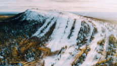 Nästa fredag öppnar första skidorten i Sverige