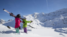 Vinn skidresa till Engelberg & skidkläder från Helly Hansen