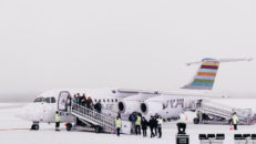 Fullsatt flygplan först att landa på nya flygplatsen i Sälen