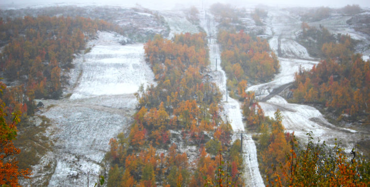 Tänndalen 24 september 2020, jobbigt läge för belagen att köra redan nu men lite mer natursnö och lite kanoner så ska det bli ordning! 
