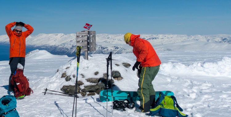 Krönikören tycker att svenskar är dåliga på att utnyttja fjällvärlden.