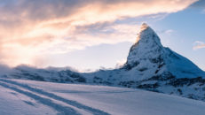 Över 1 meter snö på väg mot Chamonix och Zermatt