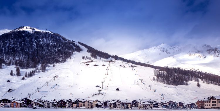 Livigno hade planerat för öppning idag, men får vänta åtminstone tom 5 mars. 