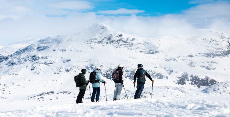 Många åk åkbara fjäll att välja på i Riksgränsen.