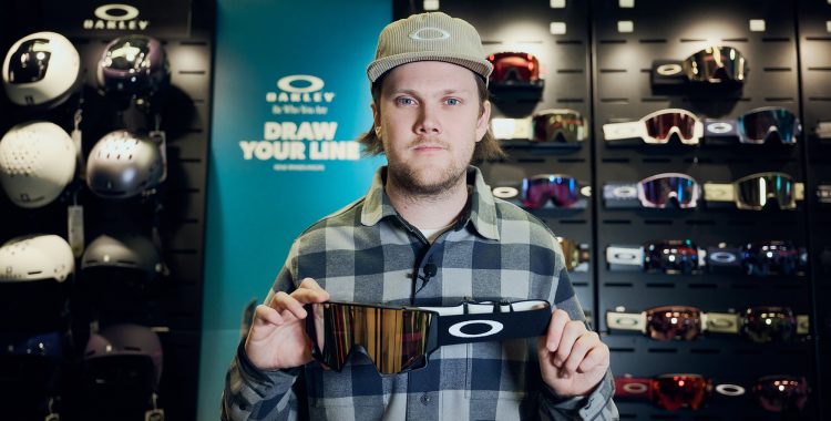 Arvid presenterar ny goggle från Oakley.
